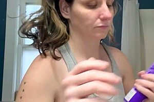 ivy19921 getting ready for bed with bath shaving masturbating lotion and brushing teeth