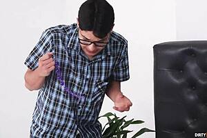 Sexy milf gets ass fucked by virgin boy