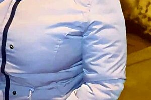 Venezuelan Mature Woman Walks the Street Showing Off Her Big Curvy Ass