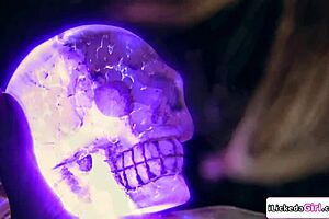 hey my bff's craving licks and fingers 👅💦