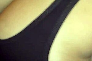 Hey, this Venezuelan mature flashes her big ass in leggings on the street 😈 she gets fucked hard outdoors with creampie and dirty talk!