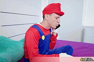 Wifey Craves Anal While I Play SNES, But We Find A Hot Compromise With Mature POV Pussy Oral