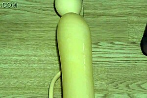 Brunette milf picks large dildo to stretch her hairy asshole in homemade solo