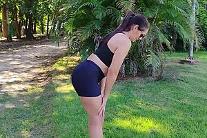 Police arrive just as the mature woman sucks a young guy in a public park in São Paulo's interior, with blowjobs and outdoor teasing.