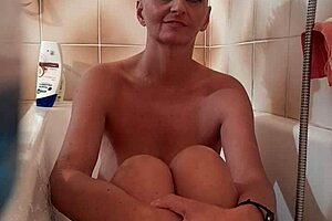 Milf Sandra goldener regen zungenanal rimming bei ihm und gesichtsbesamung.