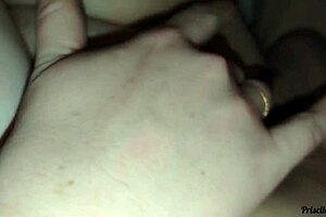 Comi a buceta da minha madrasta com força até gozar dentro. Acabei engravidando ela, agora é uma milf latina com big tits e big ass no taboo.