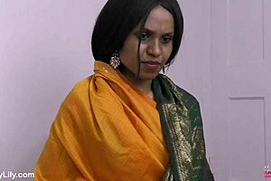 Big Boobs Indian Stepmom Dirty Talking And Fucking Her Stepson!