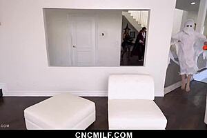 Spooky Guys With COSTUME Freeuse The MILF Nextdoor - Cncmilf