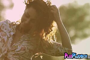 Hot Babe Anetta Keys Poses Intensely Outdoors