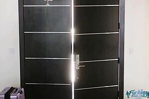 Christiana Cinn In Family In Paradise!