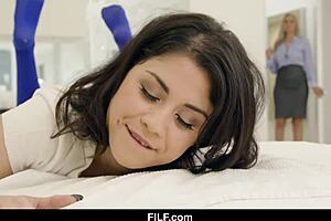 In a casual tale, stepmom Julia Ann shows stepdaughter the way to reach multiple orgasms through lesbian licking and fingering.