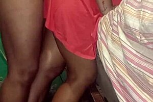 La trigueña de la vecina gets fucked doggy style secretly from her husband – so wet! 🍑😏