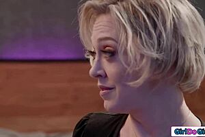 Petite babe feels drawn to her mature roommate in the dorm