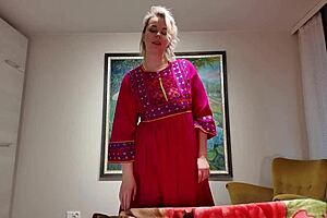 why am i fucking my beautiful young stepmom like this with licks and wet pussy action