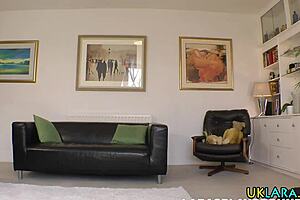 Les tongues ho stockings!