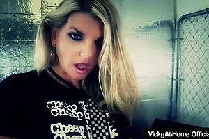 i'm vicky vette, tit fucking my bfs big cock til he cums on my face