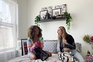 jenna foxx explores big tits milf ass lesbian licking with natural tits pussy cunilingus in wet kissing session