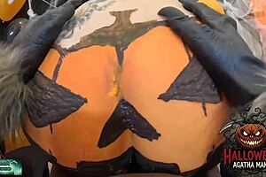 Who wants mama studio em um bbc fodendo um jack olantern de halloween de uma milf brasileira gratis?