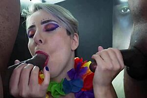 Oh yeah, this carnaval 2023 dp threesome with slut blonde features hard prolapse gape deepthroat and wet anal fisting!