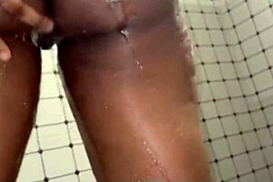 Rough Fucking With Big Black Cock Makes African Milf Moan Loudly