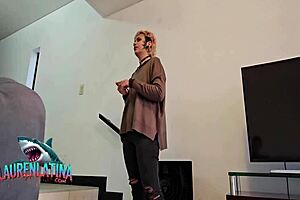 Who wins in this trio casting with venezuelan and argentinian chicas de compañía in their first amateur homemade session?