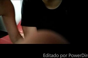 que rica cogida a erika con esa milf latina en doggystyle casero 🔥😈