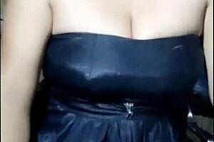 im lovin this curly haired latin model masturbatin with thick long dildo