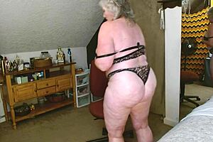 Dawnskye1962 update 147 from October 23 2025 - Dawn offers bukkake to PTA instead of baked goods in IR roleplay with Jordan! 😏💦