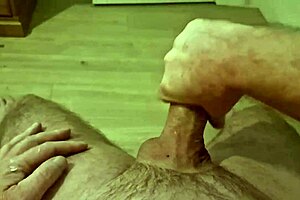 Amateur cums over workout bench with thick white sperm in 4k