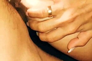 Home Porno with My Skinny Wife Model, She's So Hot in This Amateur Couple Vid 😏