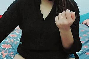 Sobia Nasir Performs Stepmom Roleplay In Arab Pakistani Indian Babe Style