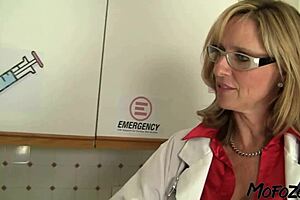 Mofozo com - horny amateur with small 18+ tits gets a facial 😏