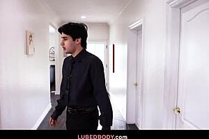 Boss's wife surprises with cheating massage and deepthroat on elias cash athena anderson