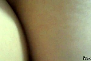 la puta gime de placer por el culo equivocado ruega no contarlo al marido mientras gaping anal