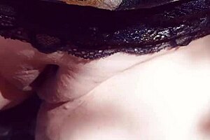 mature blonde cougar flashes her huge shaved cameltoe pussy outdoors 😏👅