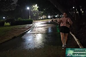 molhadinha mama studio slut fucks stranger in rain... just needed help!