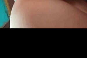 madura latina folla doggystyle y acaba en cachetes curvy