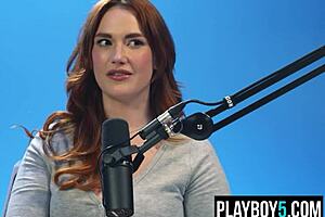 chubby redhead siri fingers hairy pussy to fat bbw orgasm