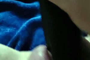 helsbels pumps her pierced greedy squirting pussy 👅💦