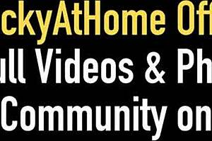 Country blonde Vicky Vette, strip naked and fuck my dildo pussy?