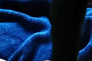 helsbels pumps her pierced greedy squirting pussy 👅💦