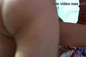 la puta gime de placer por el culo equivocado ruega no contarlo al marido mientras gaping anal