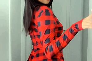 mature milfs teaching how to flash panties and spread ass cracks wide?