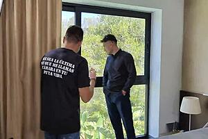 Behind the scenes chatting about our couple swap with friends part one