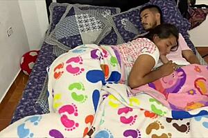 mi madrastra puta monta mi verga gruesa toda la madrugada cachonda