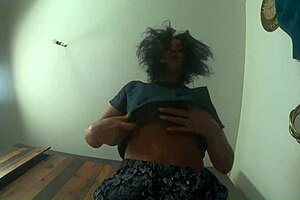 hey check out milfycalla's steamy workout preview up close