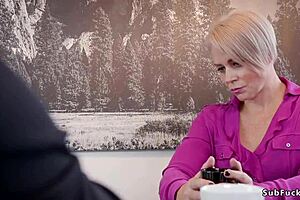 Busty teen laps stepmom's wet pussy in hot mommy fetish lickoff!