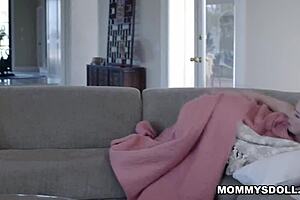 alison rey hosts syren de mer, rachael cavalli, alexis tae foursome