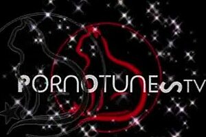 hotwife gloryhole threesome with stranger... insane orgasms, sloppy seconds, dripping wet!! 😩💦