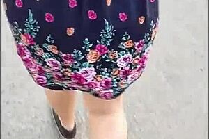 madura latina cougar licks fat chubby pussy on street!